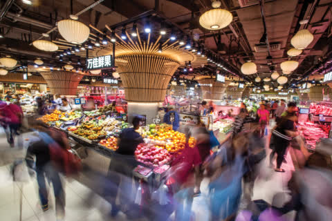 The renovated Link REIT fresh markets provide better shopping experience. The renovated Link REIT fresh markets provide better shopping experience.